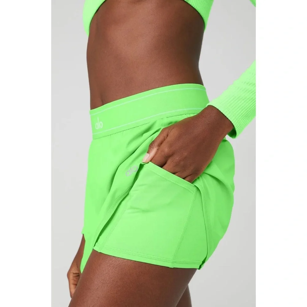 Alo Yoga Match Point Tennis Skirt Green Glow XS